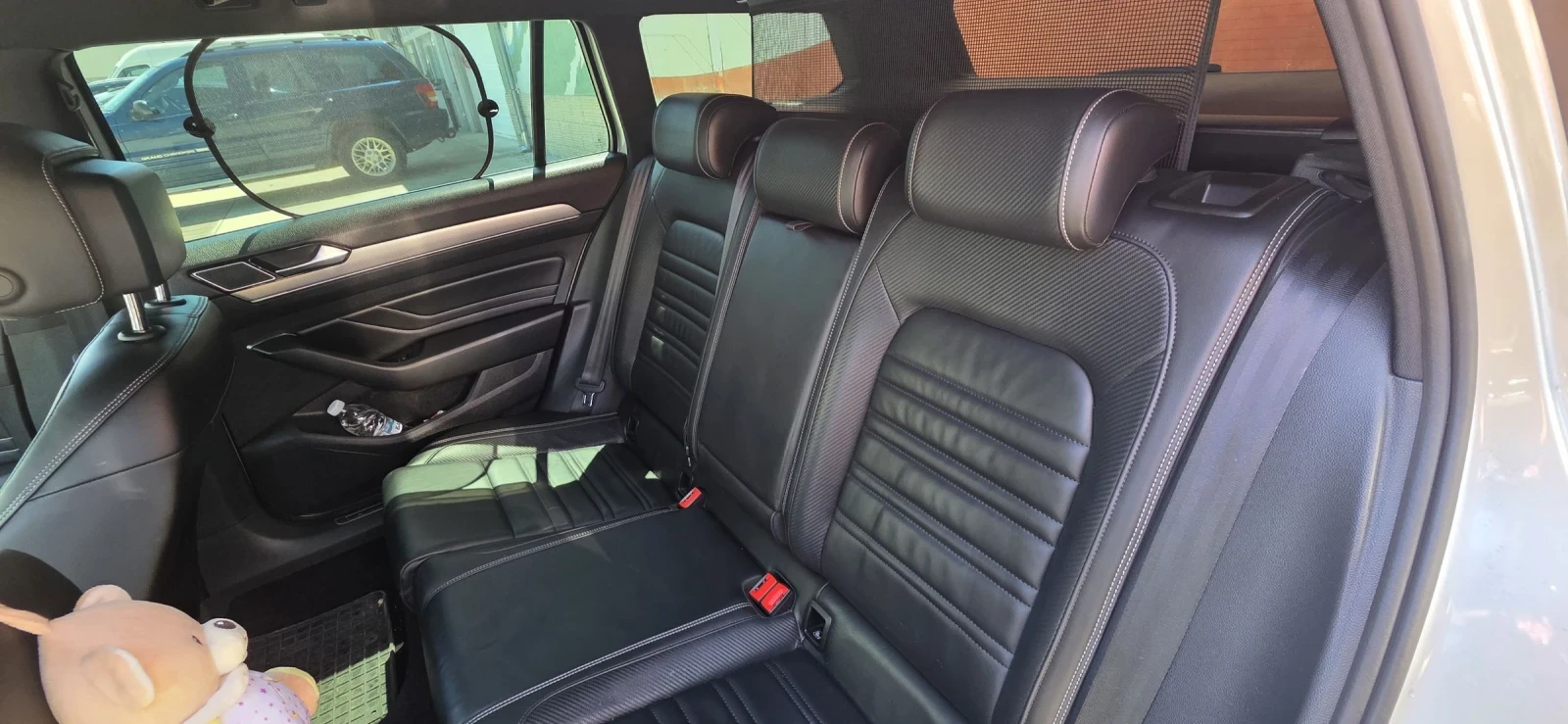 VW Passat 2.0TDI SCR 4motion R-line, снимка 10 - Автомобили и джипове - 55422717