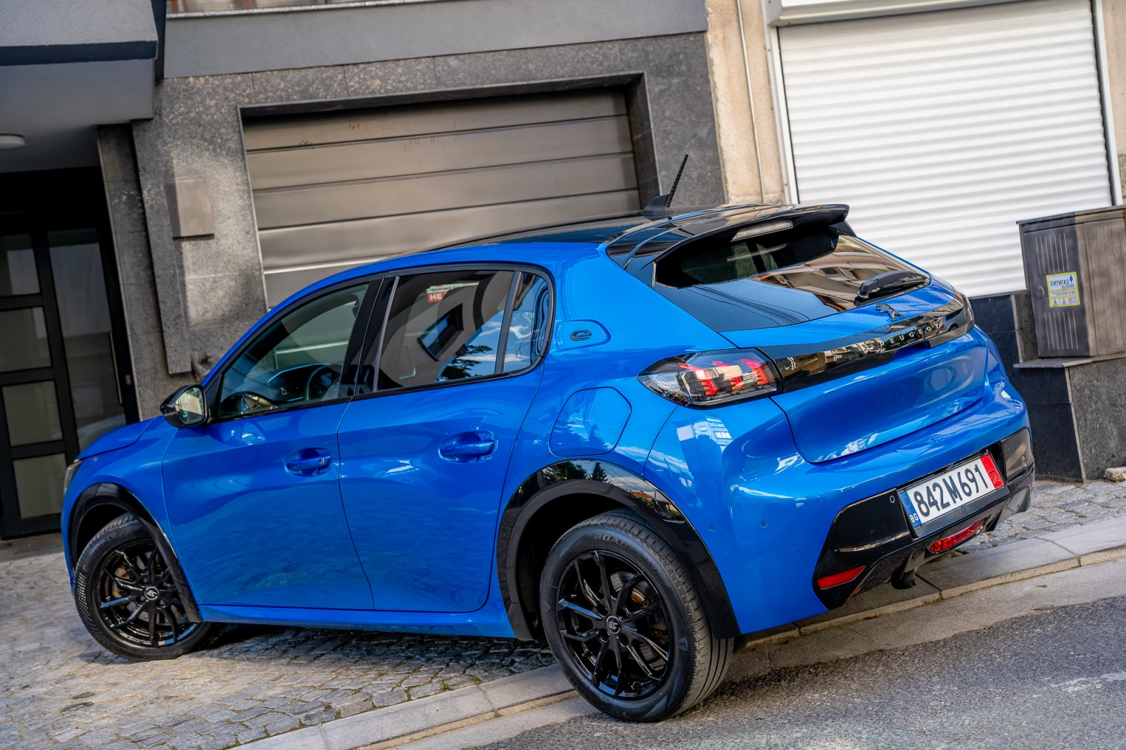 Peugeot 208 e208 GT  50KW, снимка 8 - Автомобили и джипове - 55606583
