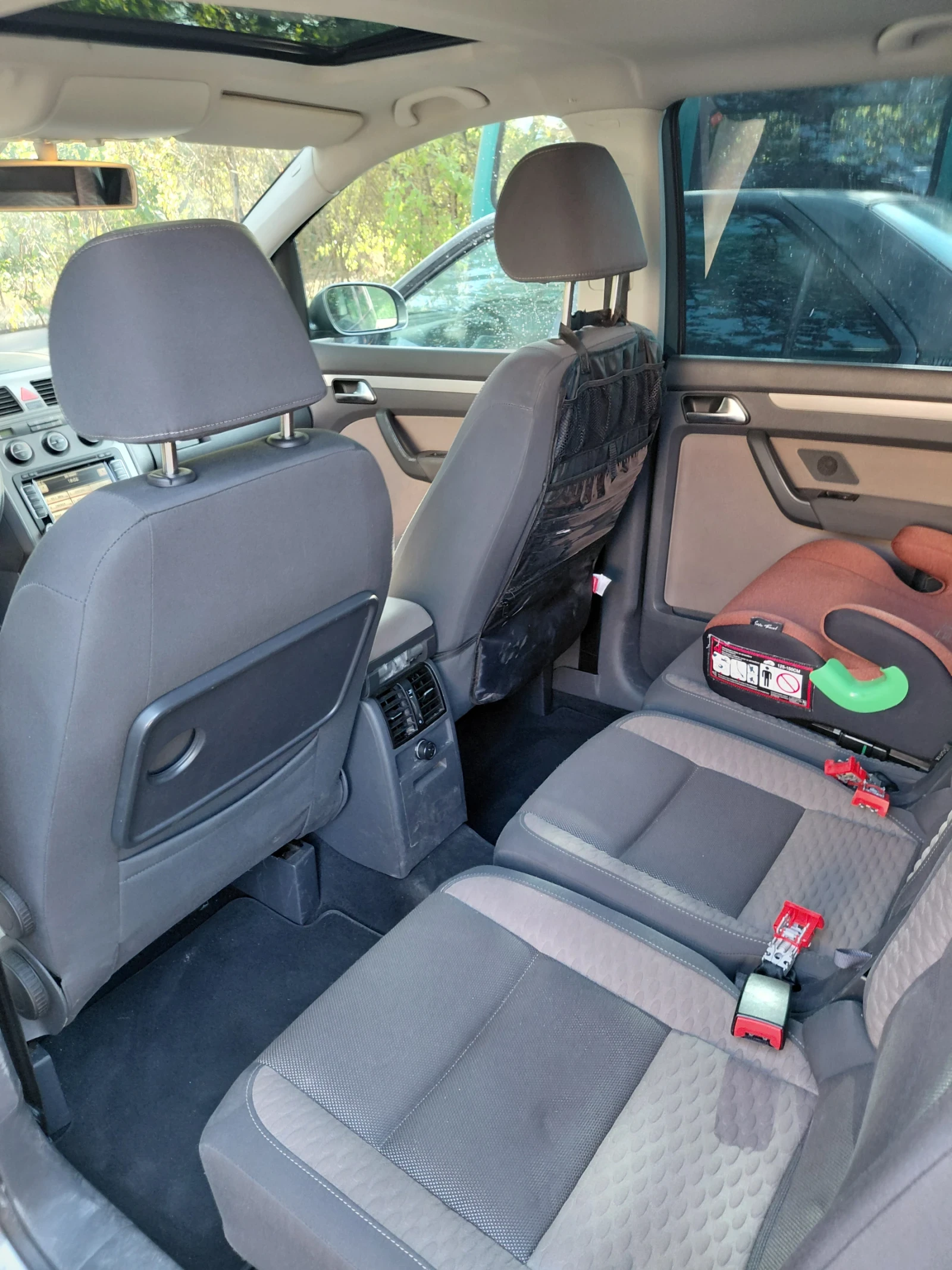 VW Touran CROSS 1, 9 TDI, снимка 8 - Автомобили и джипове - 55666708