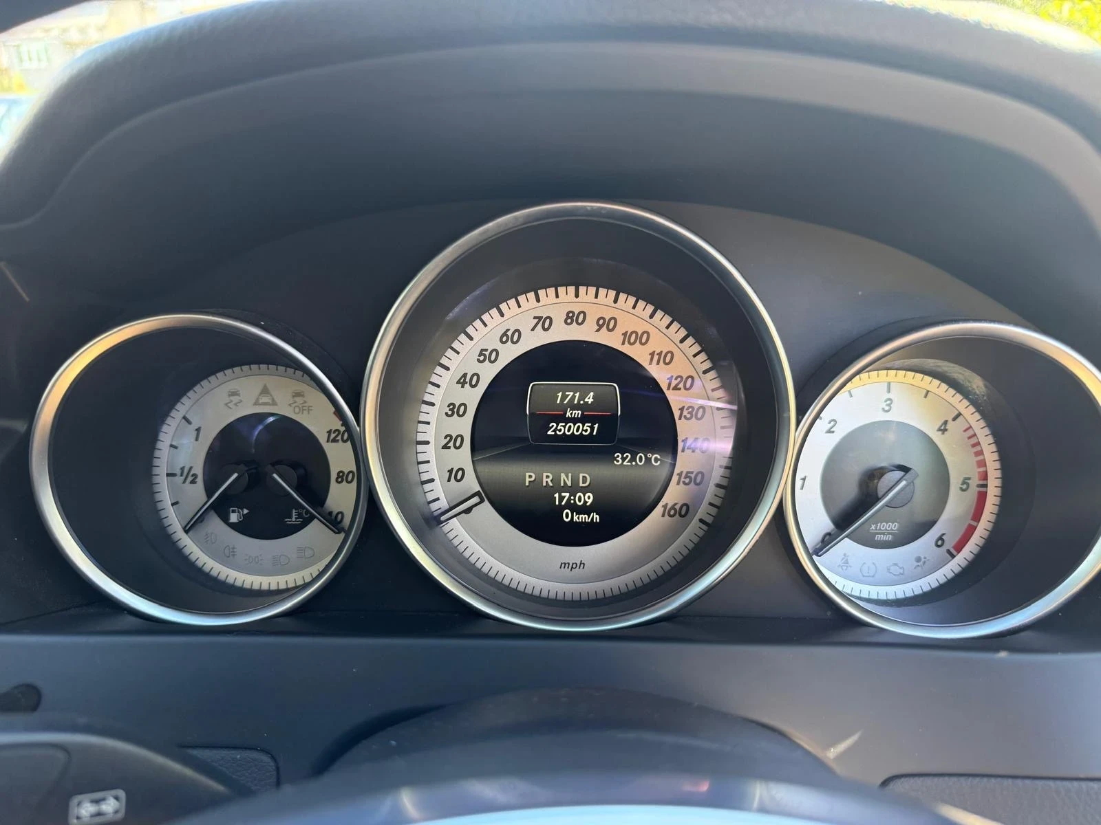 Mercedes-Benz C 250, снимка 11 - Автомобили и джипове - 55974586