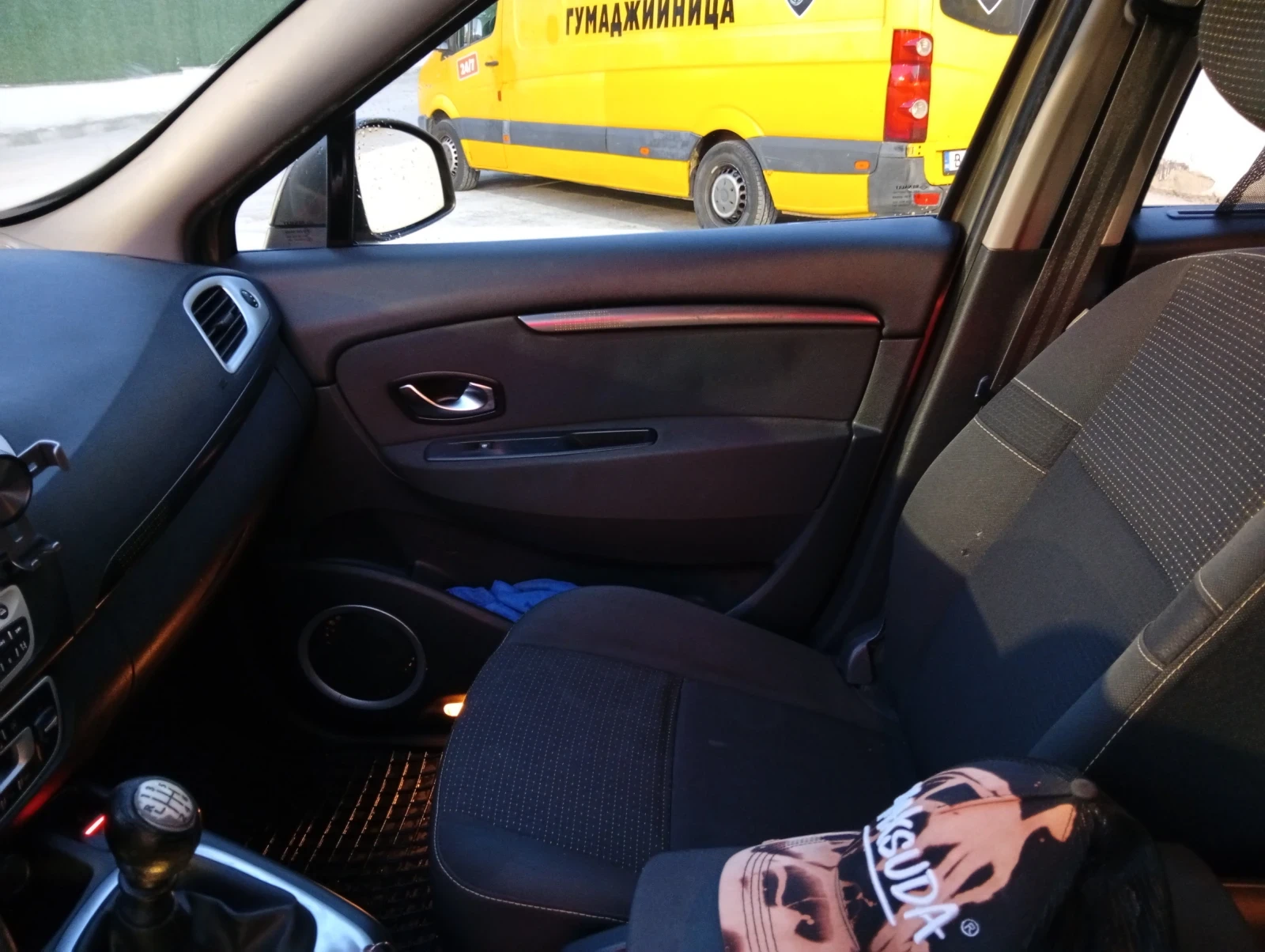 Renault Grand scenic 1.5 DCI 105 к.с. 6+ 1, снимка 9 - Автомобили и джипове - 56133129