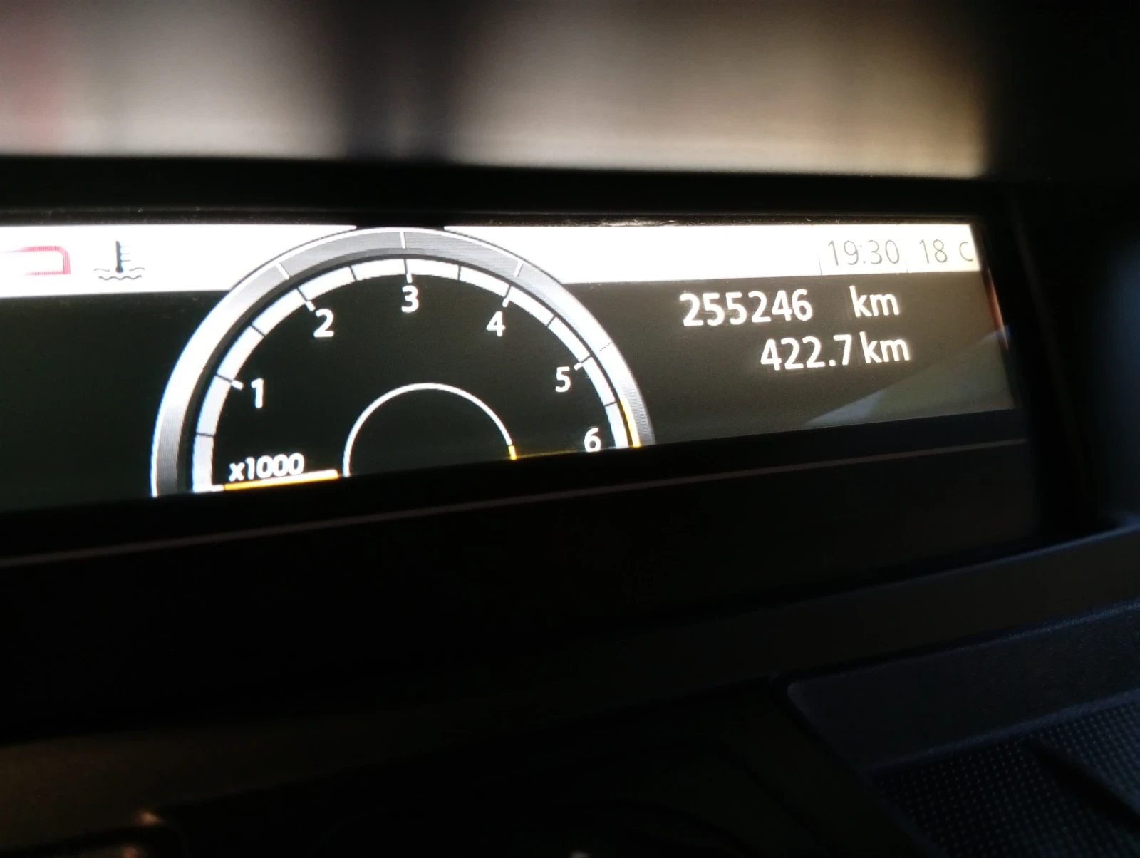 Renault Grand scenic 1.5 DCI 105 к.с. 6+ 1, снимка 12 - Автомобили и джипове - 56133129