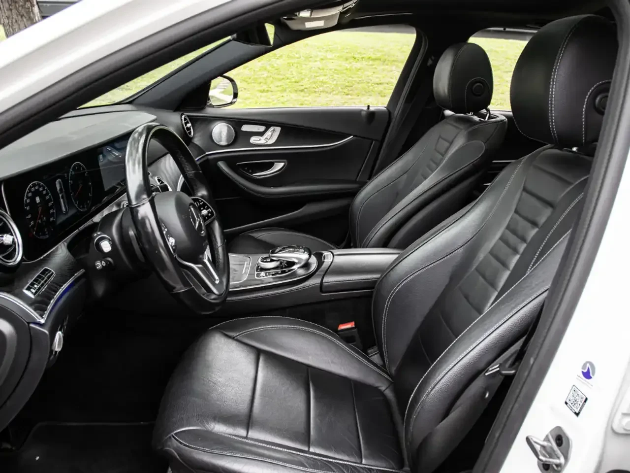 Mercedes-Benz E 450 4MATIC/AMG ПАКЕТ/V6/BiTurbo/5+ 2места, снимка 9 - Автомобили и джипове - 56329081