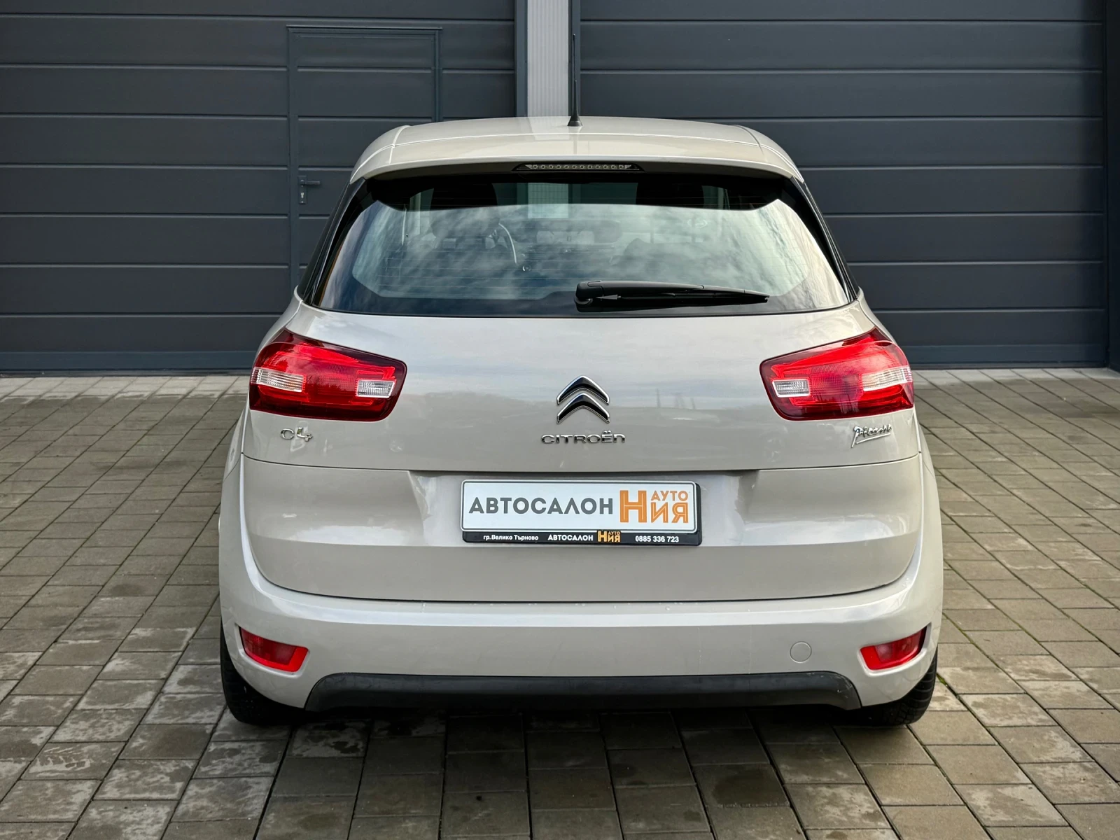 Citroen C4 Picasso 1.2i * NAVI* LED* , снимка 4 - Автомобили и джипове - 56628746