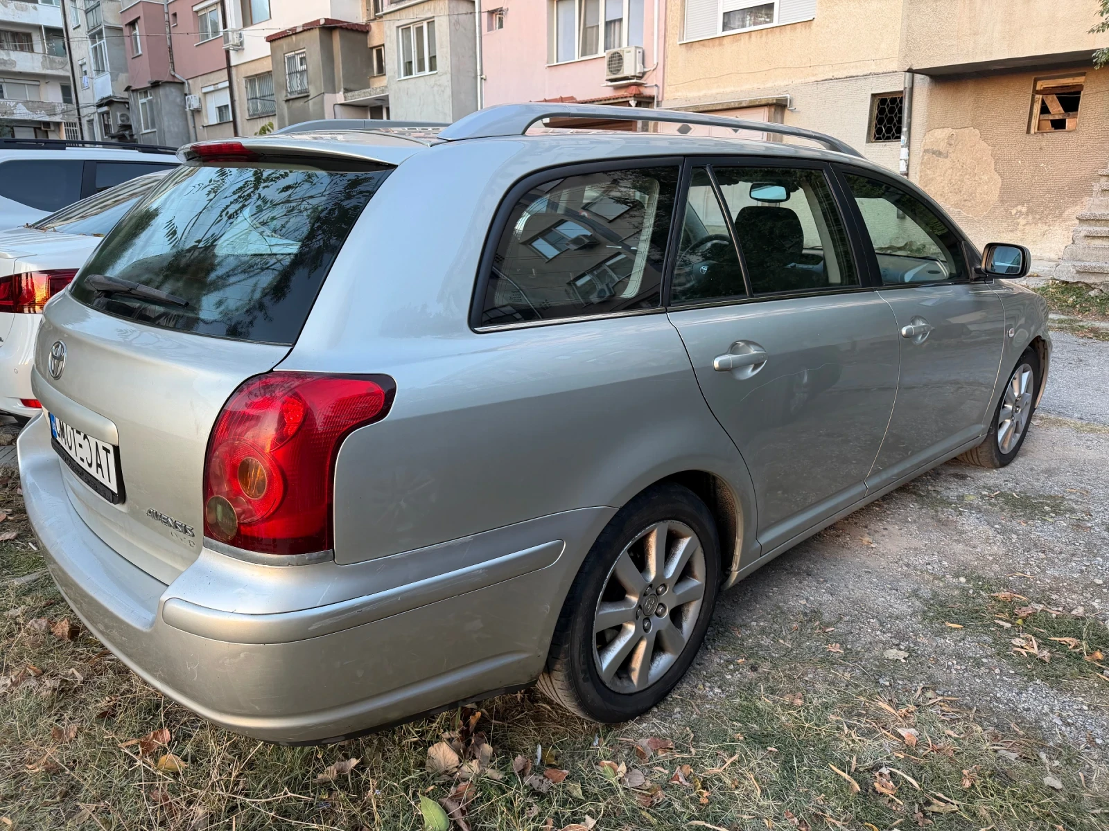 Toyota Avensis 2.0, снимка 10 - Автомобили и джипове - 56663247