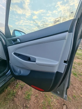 Hyundai Tucson 2.0 GDI 4x4 Автомат, снимка 15