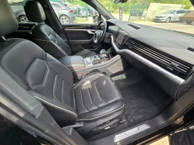 VW Touareg 3.0TDI/SPORT/AIR/ЗАВИВАЩ ЗАДЕН МОСТ, снимка 12