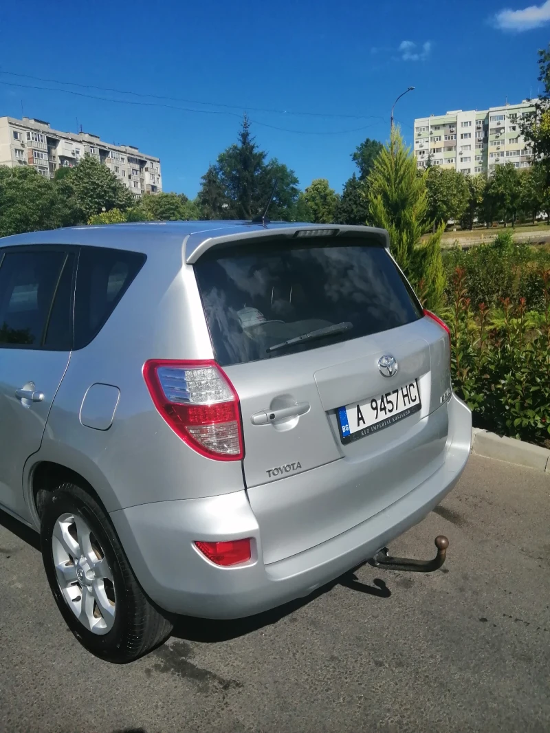 Toyota Rav4 4x4, снимка 4 - Автомобили и джипове - 47312973