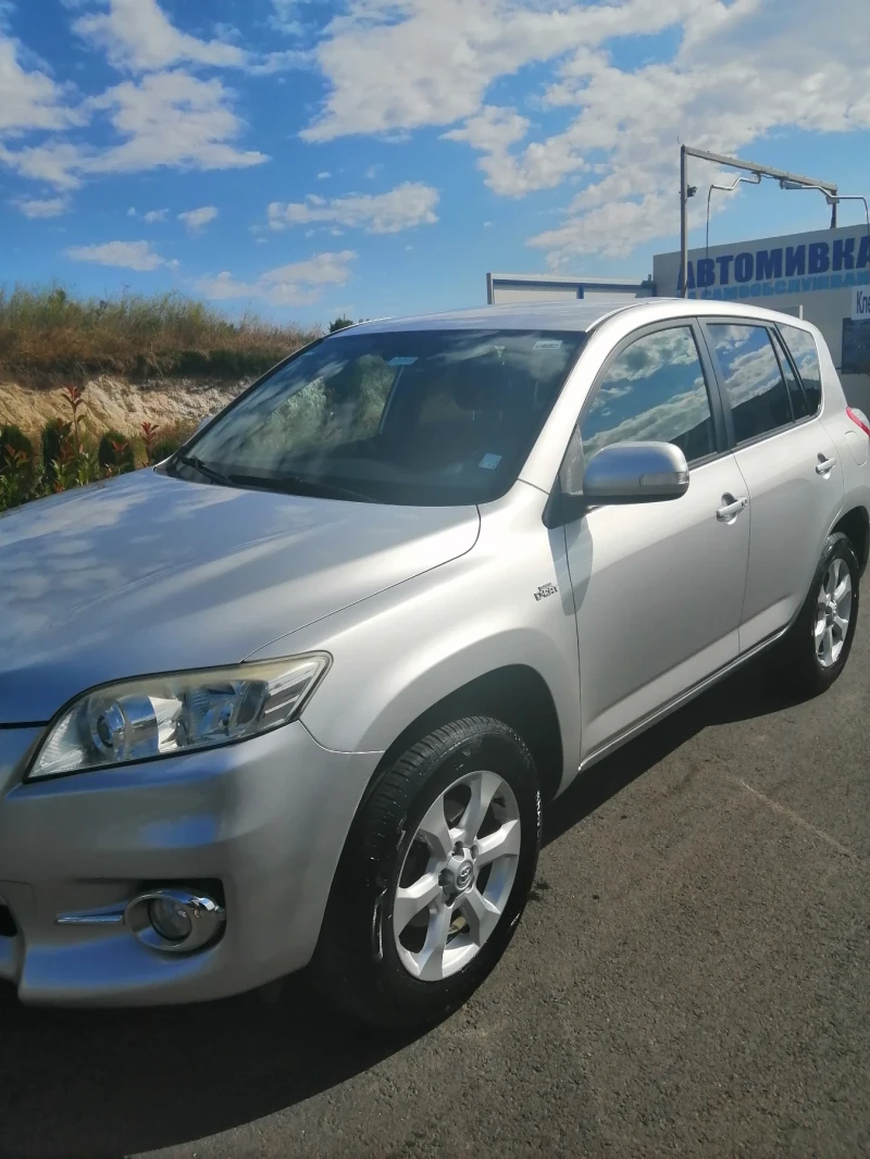 Toyota Rav4 4x4, снимка 2 - Автомобили и джипове - 47312973