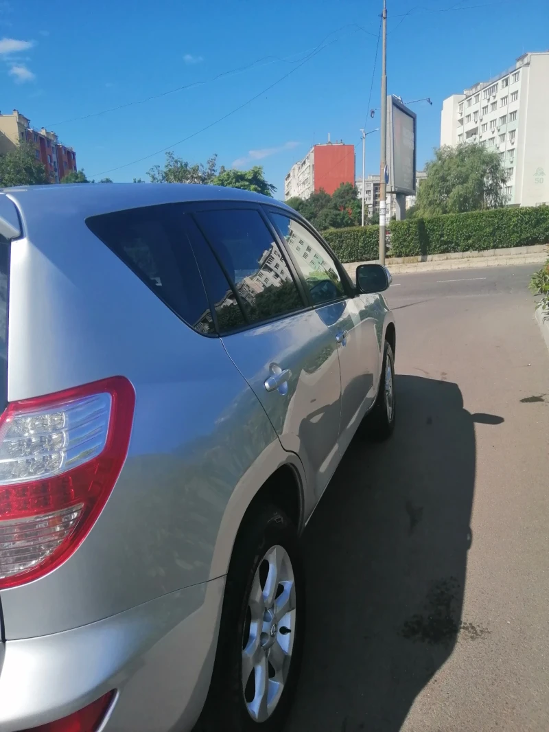 Toyota Rav4 4x4, снимка 5 - Автомобили и джипове - 47312973