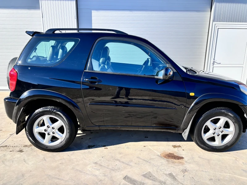 Toyota Rav4 2.0i, снимка 3 - Автомобили и джипове - 47649316