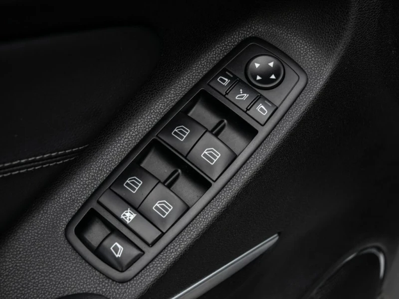 Mercedes-Benz GL 350 AMG-Подгрев-Обдухване-Масаж-Монитори-Топ-Топ!!!, снимка 15 - Автомобили и джипове - 52317582