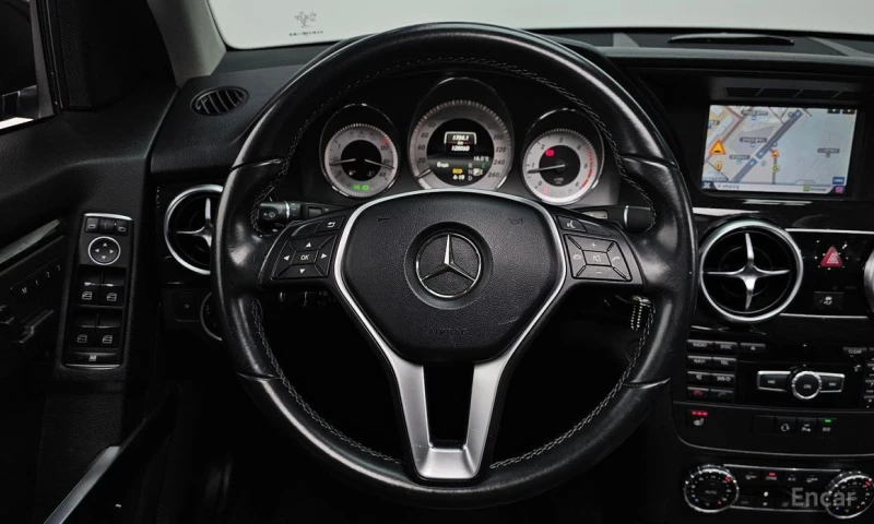 Mercedes-Benz GLK, снимка 13 - Автомобили и джипове - 52704848