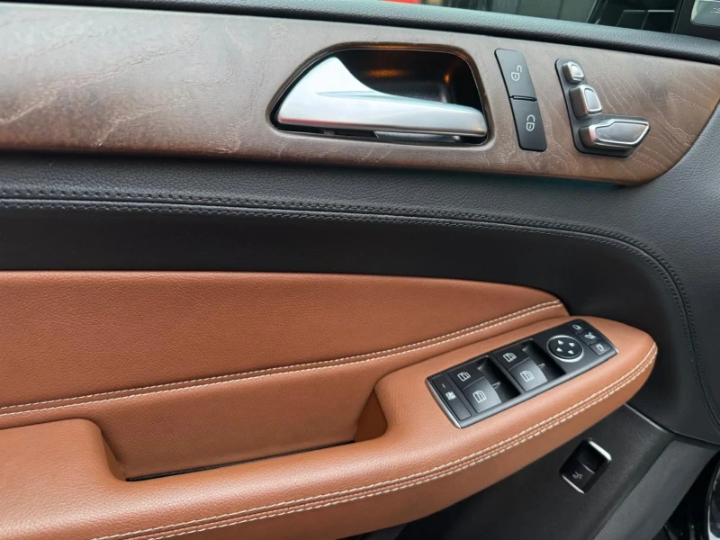 Mercedes-Benz GLS 350, снимка 9 - Автомобили и джипове - 53416186