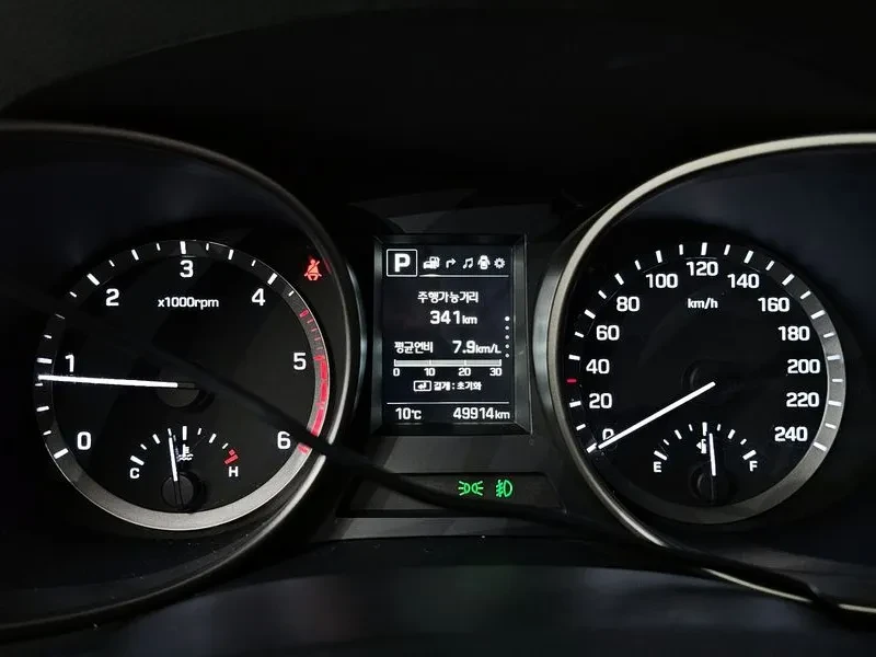 Hyundai Santa fe 2.0, снимка 8 - Автомобили и джипове - 54255439