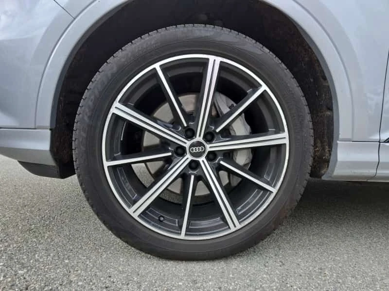 Audi Q7 * KOMFORT * CARFAX * БЕЗ ПЪРВОНАЧАЛНА ВНОСКА, снимка 2 - Автомобили и джипове - 54388617