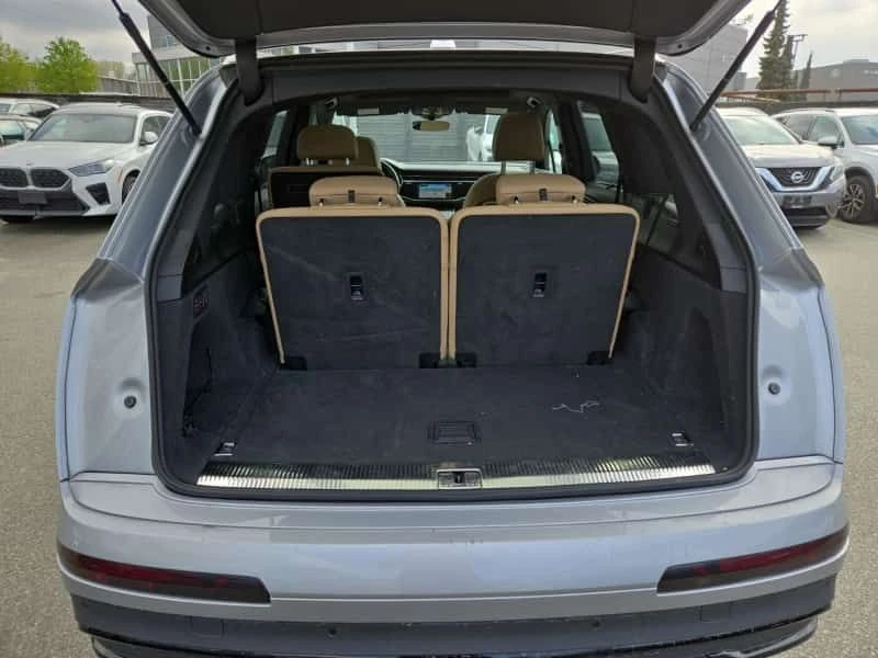 Audi Q7 * KOMFORT * CARFAX * БЕЗ ПЪРВОНАЧАЛНА ВНОСКА, снимка 17 - Автомобили и джипове - 54388617