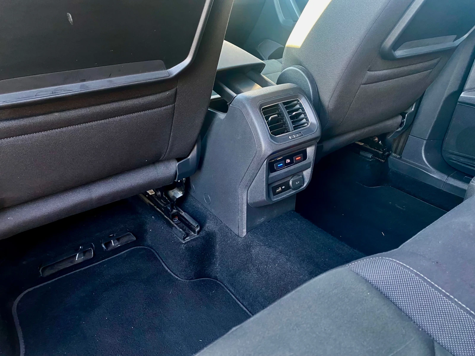 VW Tiguan 2.0 tdi Allsplace - изображение 8