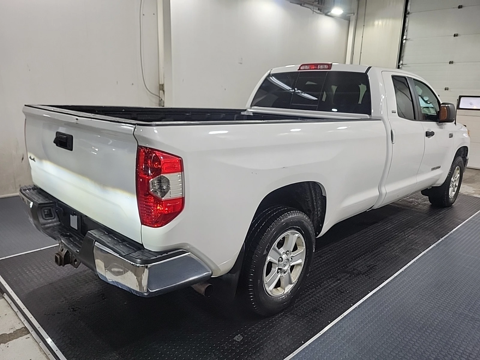 Toyota Tundra * CARFAX *    | Mobile.bg   5