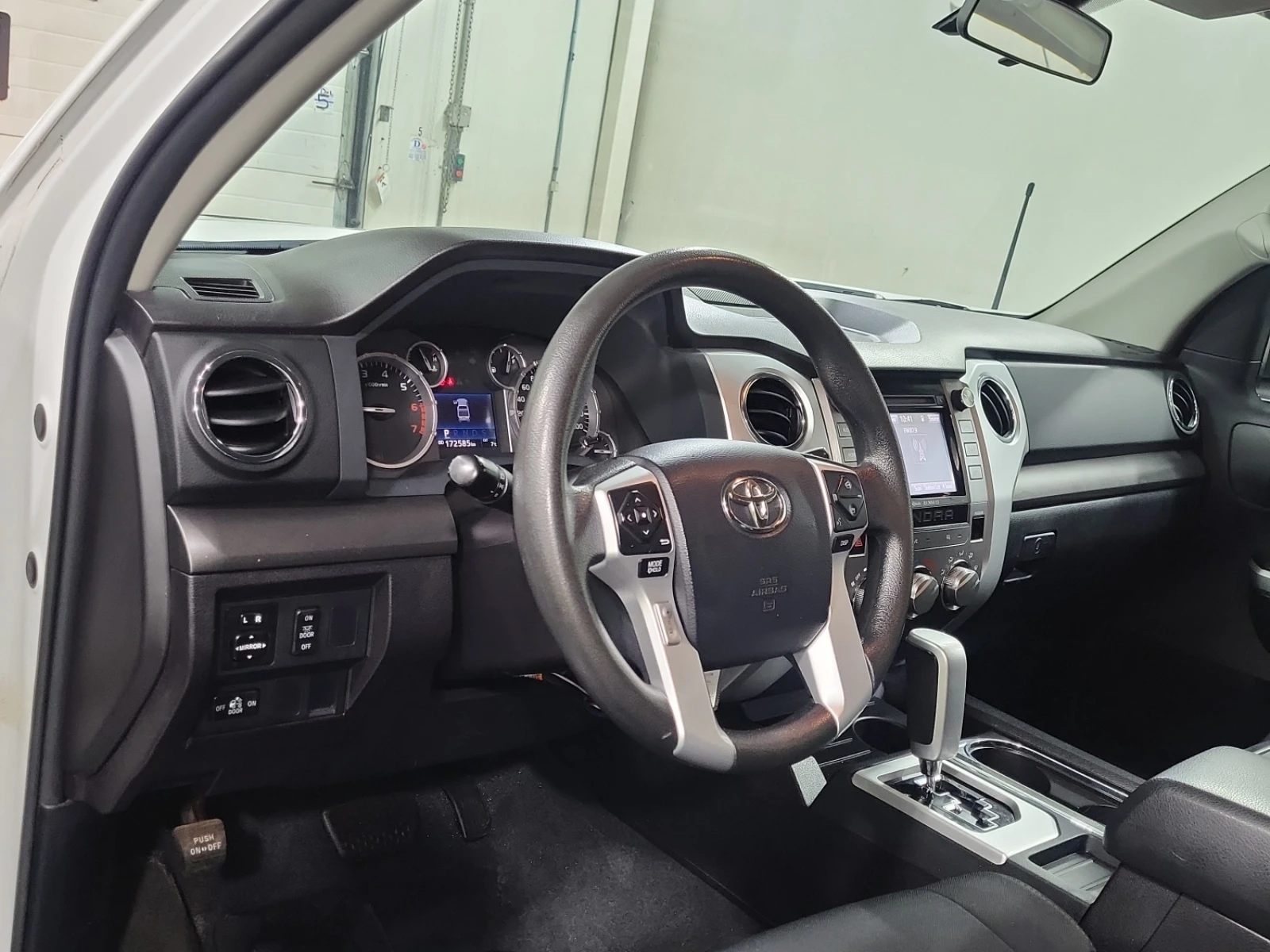 Toyota Tundra * CARFAX *    | Mobile.bg   7