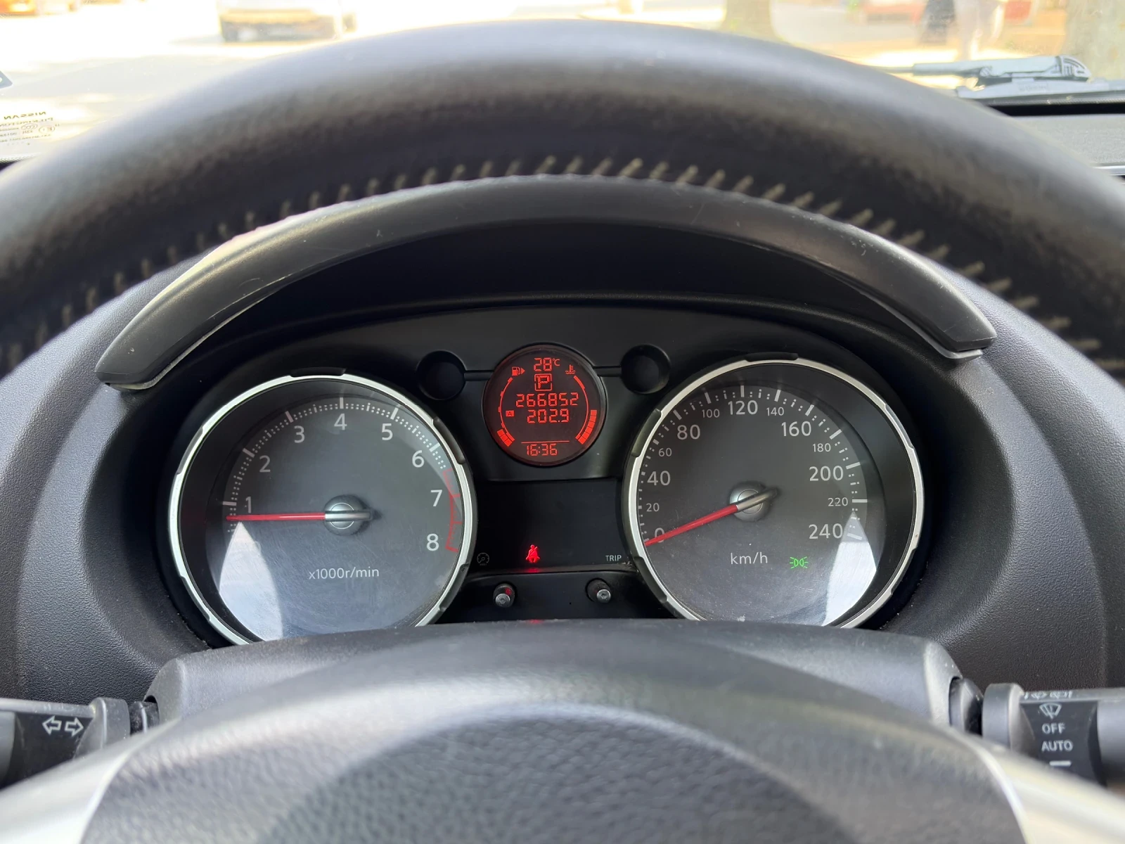 Nissan Qashqai 2000i, снимка 7 - Автомобили и джипове - 54652542