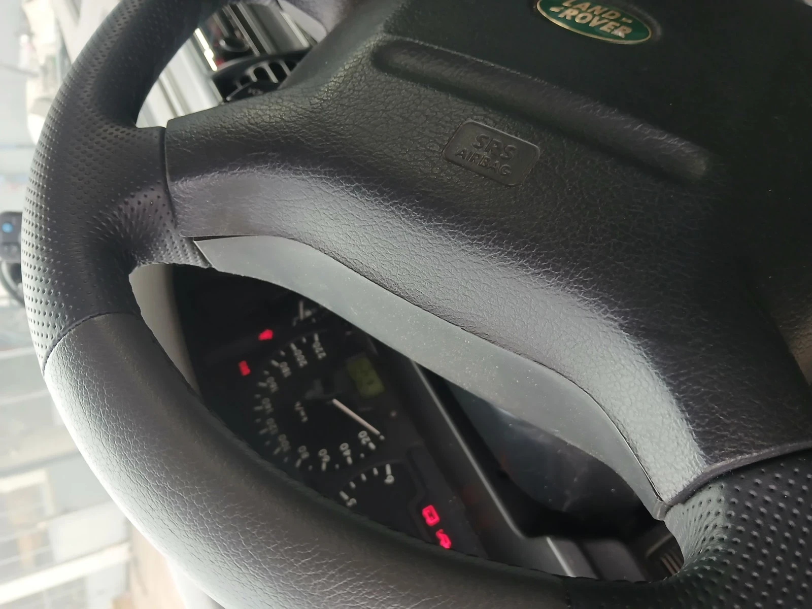 Land Rover Discovery, снимка 6 - Автомобили и джипове - 55400268