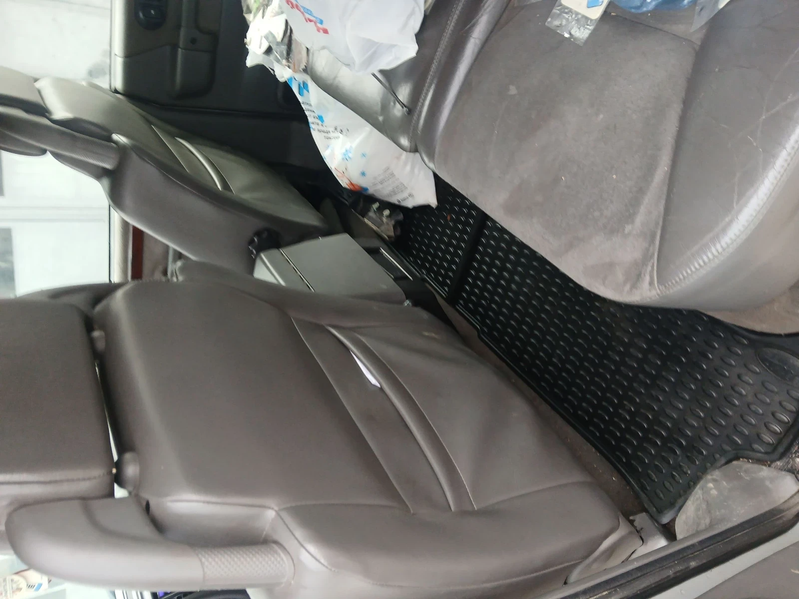 Land Rover Discovery, снимка 5 - Автомобили и джипове - 55400268