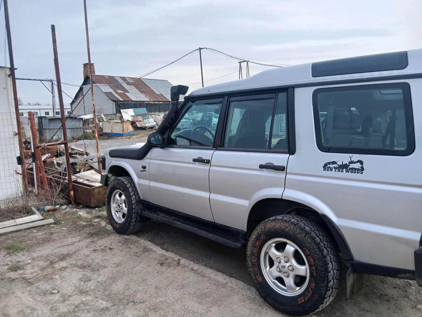 Land Rover Discovery, снимка 2 - Автомобили и джипове - 55400268