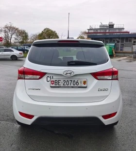 Hyundai Ix20 1.6i 16V Swiss Aut., снимка 9