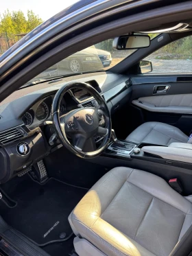 Mercedes-Benz E 250 AMG LINE, снимка 12