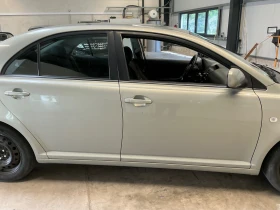 Toyota Avensis 2.0i SOL LIFTBACK, снимка 6