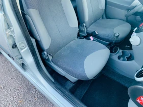 Peugeot 107 1.0i 57000км, снимка 16