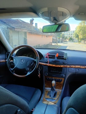 Mercedes-Benz E 240, снимка 5