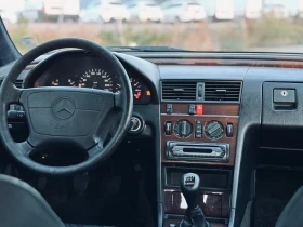 Mercedes-Benz C 180, снимка 11