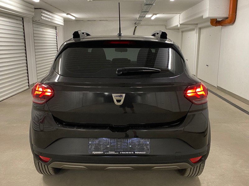 Dacia Sandero Stepway / 2800km /LED / Distronic/CarPlay, снимка 4 - Автомобили и джипове - 45879834
