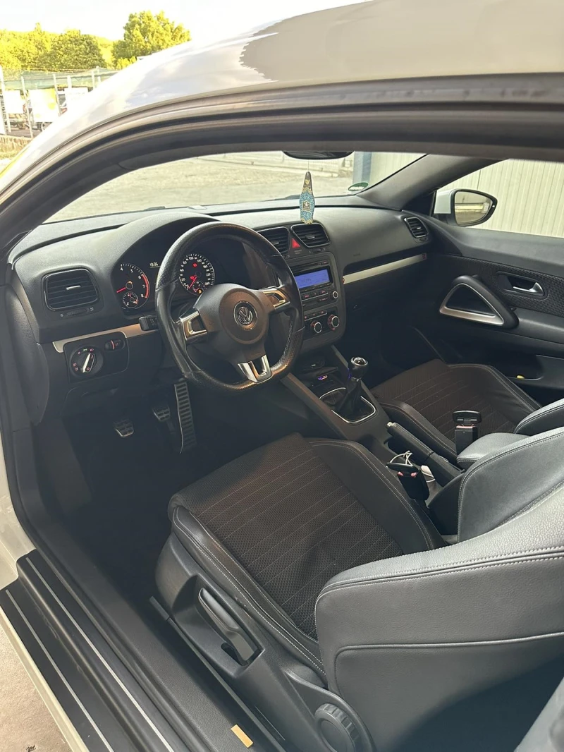 VW Scirocco 1.4 TSI Германия, снимка 7 - Автомобили и джипове - 46927953