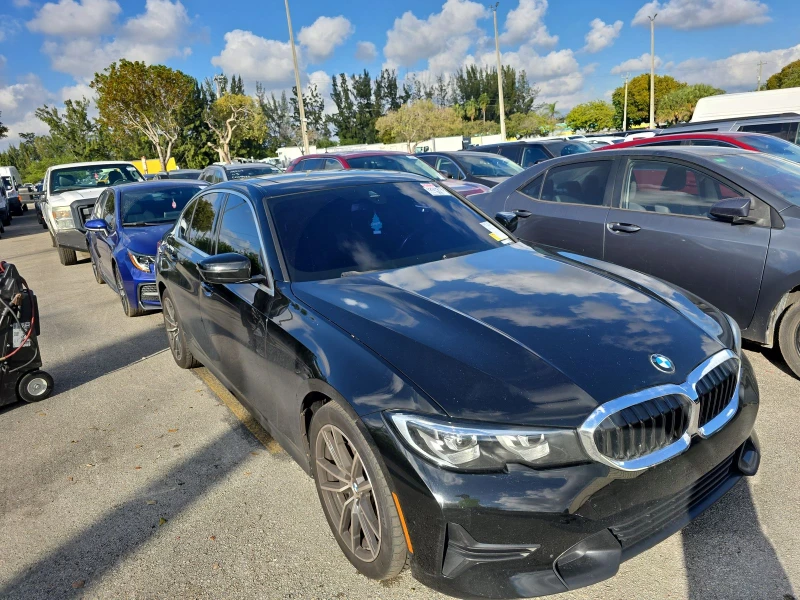 BMW 330 DIGITAL* AMBIENT* KEYLESS* CAMERA* 360* MEMORY* , снимка 3 - Автомобили и джипове - 48954920