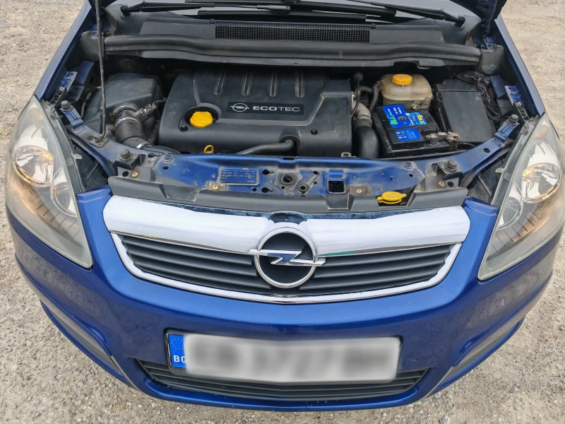 Opel Zafira 1.9 CDTI, снимка 2 - Автомобили и джипове - 52818326