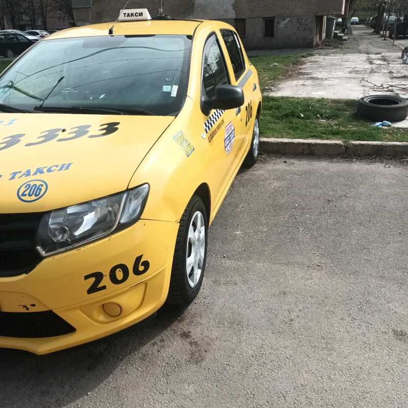 Dacia Sandero, снимка 3 - Автомобили и джипове - 52836174