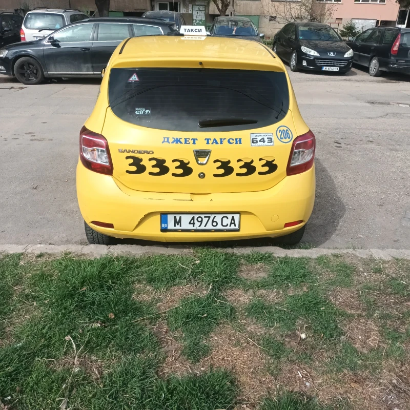 Dacia Sandero, снимка 4 - Автомобили и джипове - 52836174