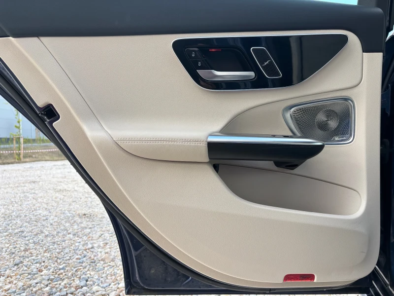 Mercedes-Benz C 300 * 4MATIC* FULL* , снимка 11 - Автомобили и джипове - 53078282
