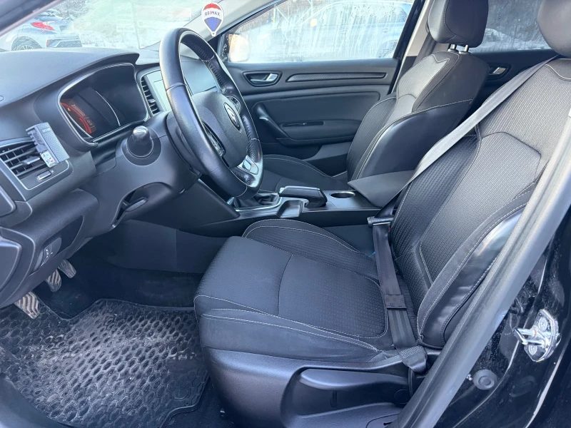 Renault Megane 1.5DCI , снимка 8 - Автомобили и джипове - 53166034