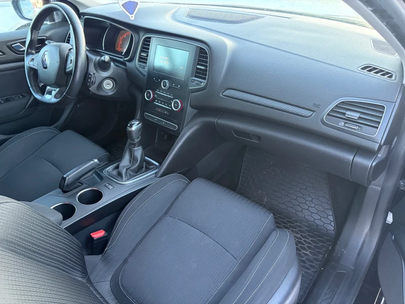 Renault Megane 1.5DCI , снимка 10 - Автомобили и джипове - 53166034