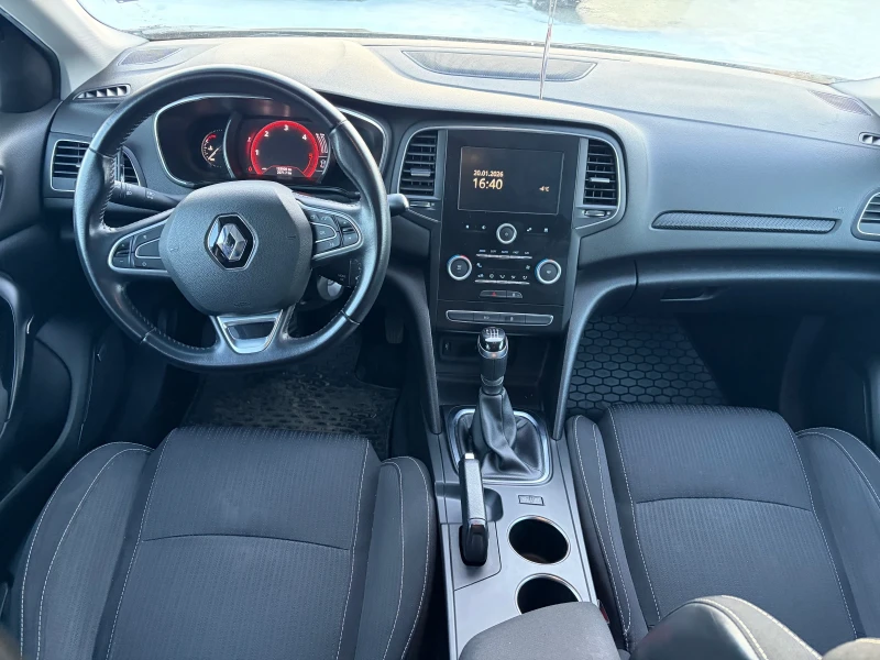 Renault Megane 1.5DCI , снимка 9 - Автомобили и джипове - 53166034