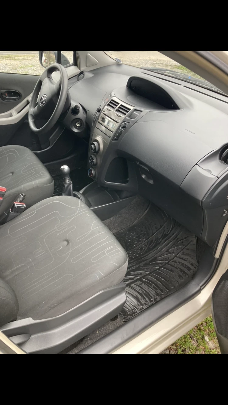 Toyota Yaris  - изображение 6