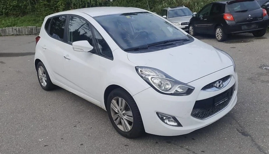 Hyundai Ix20 1.6i 16V Swiss Aut., снимка 1