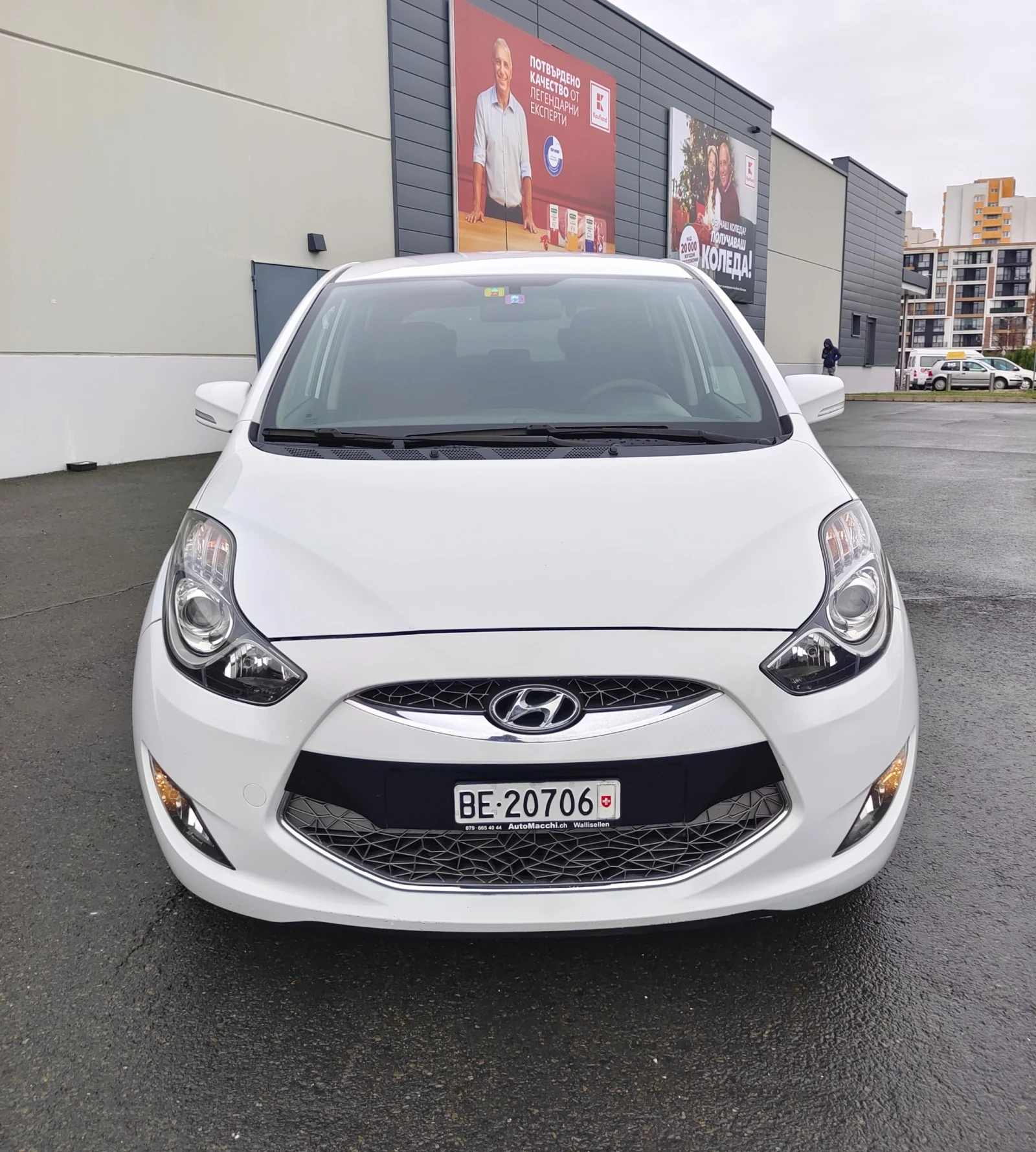 Hyundai Ix20 1.6i 16V Swiss Aut. - изображение 6