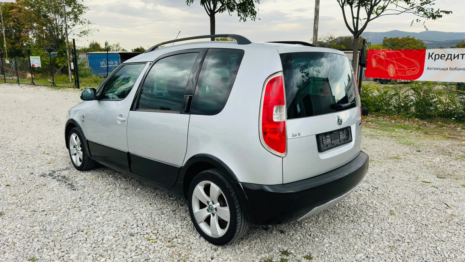 Skoda Roomster 1.4i Scout-газ-Италия - изображение 6