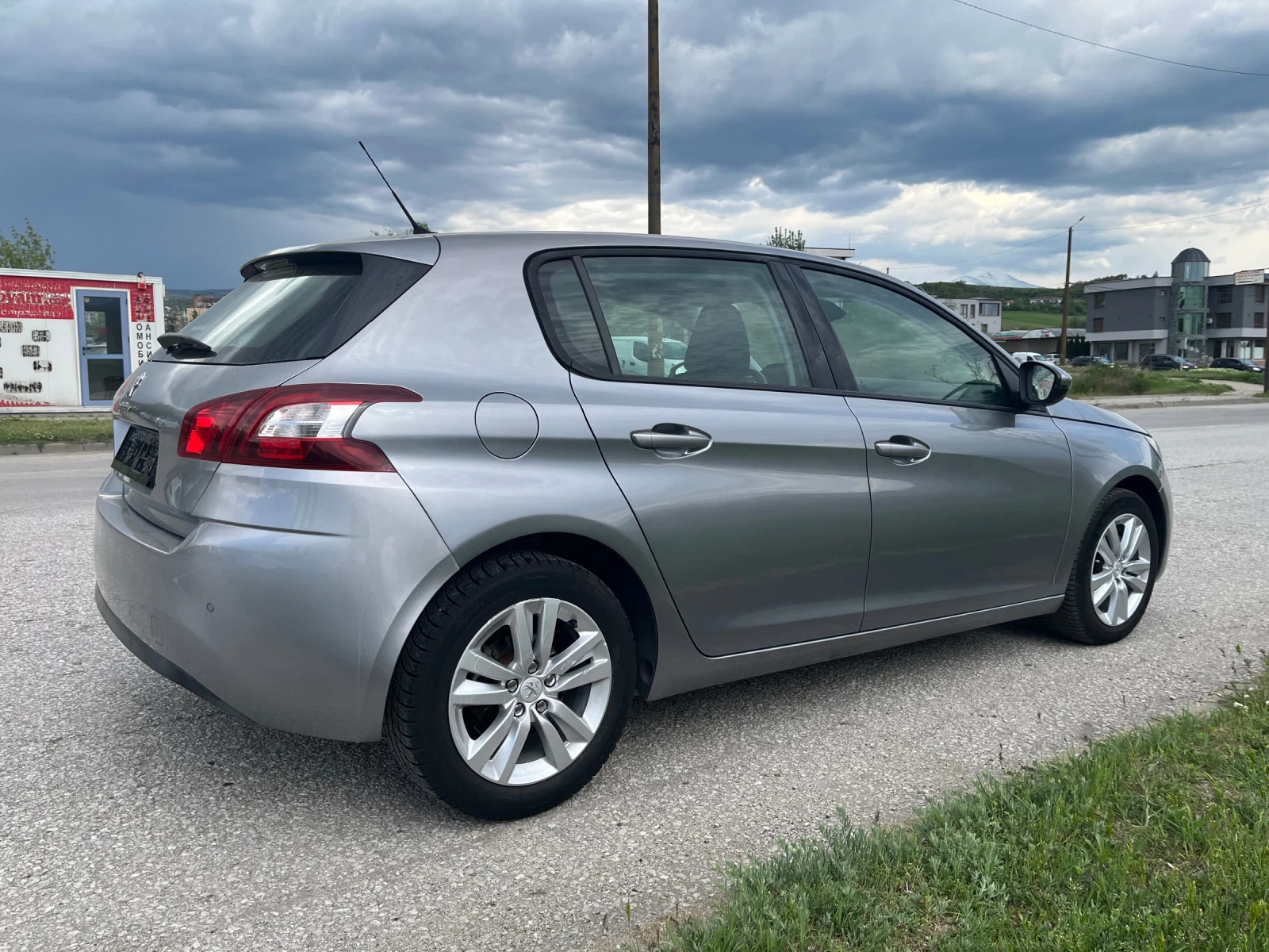 Peugeot 308 1.6 HDI - изображение 5