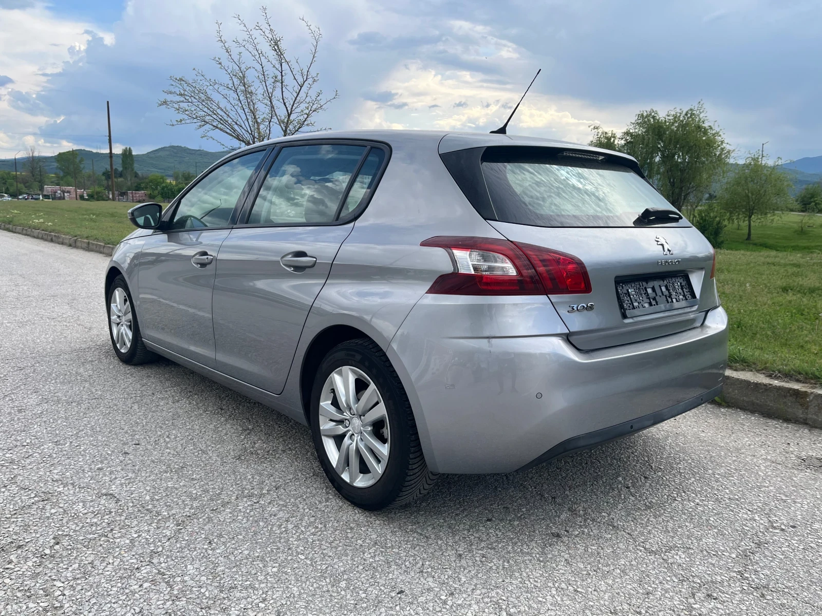 Peugeot 308 1.6 HDI - изображение 3